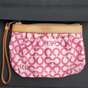Coach Poppy Wristlet, like new!